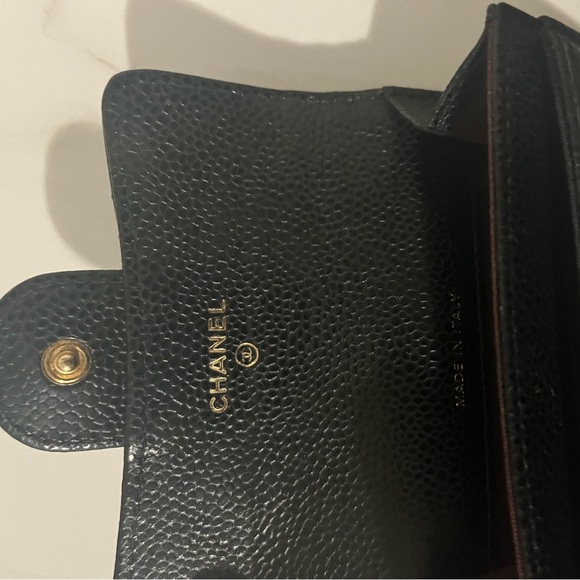 ⭐️SOLD to a lovely buyer ⭐️ AUTHENTIC Chanel Flap Card Holder - Picture 9 of 16